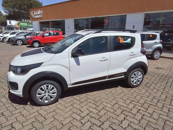 FIAT MOBI 1.0 EVO FLEX TREKKING MANUAL FIAT MOBI 1.0 EVO FLEX TREKKING MANUAL